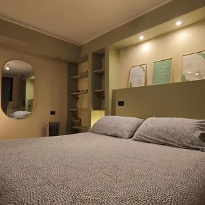  Apartamento Aleph With Private Parking, Next Train Station