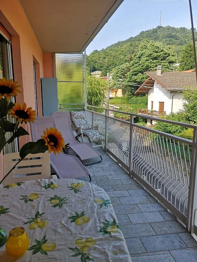 Bellahome Como 0*,